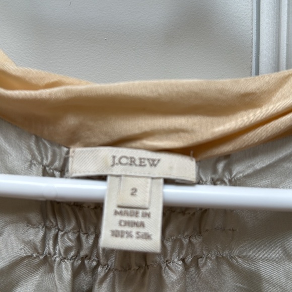 EUC Jcrew 100% Silk top size 2 - Picture 3 of 5